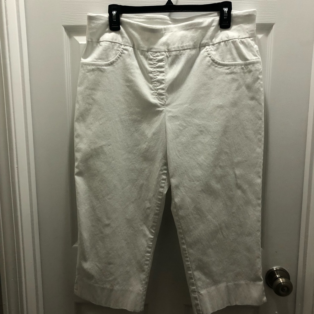 Ruby Rd. White Capris, Size 16 - Picture 1 of 5